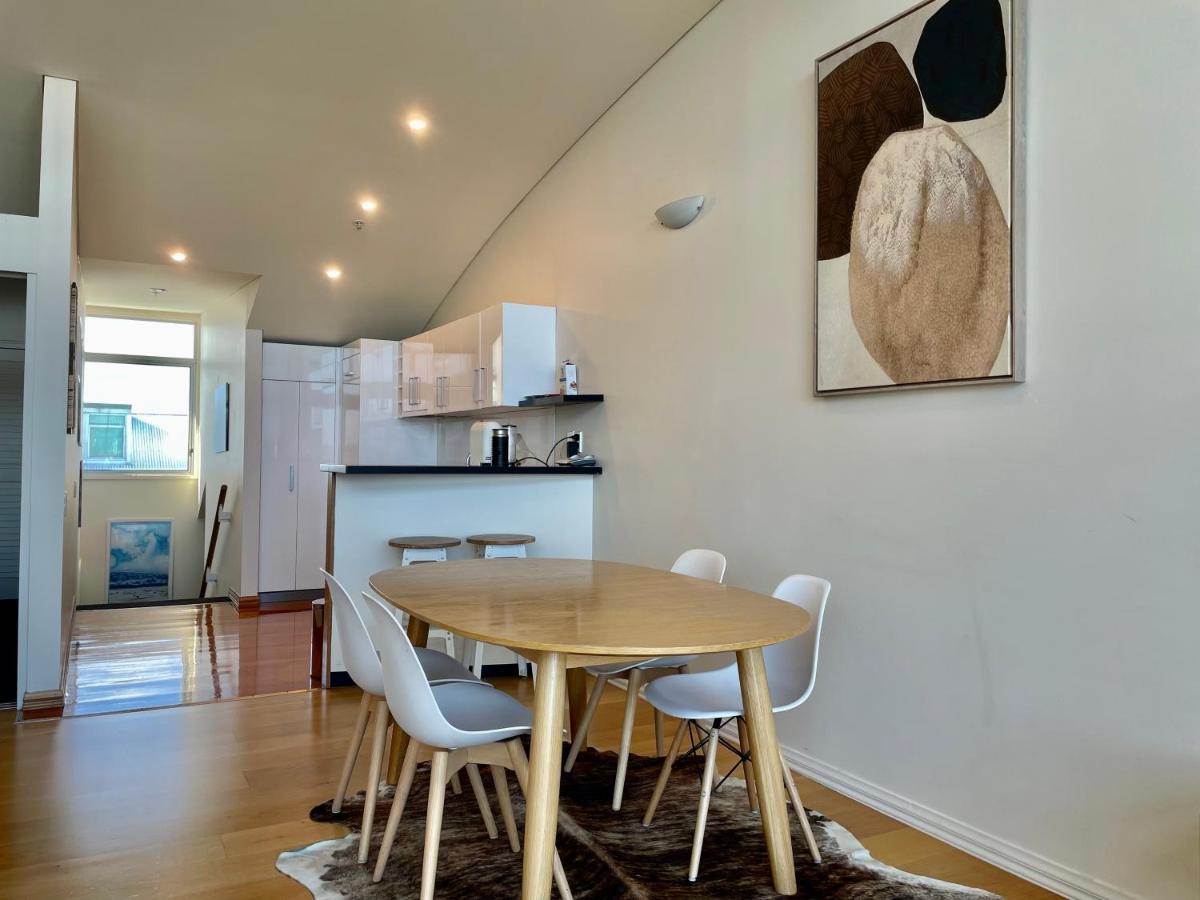 New Waterfront Penthouse On Princes Wharf With Harbor View! The Heart Of Auckland City! Free Parking! Екстер'єр фото
